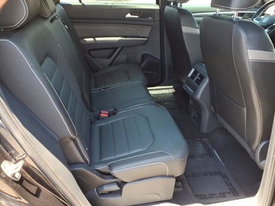 2023 Volkswagen Atlas Cross Sport 3.6L V6 SEL Premium R-Line