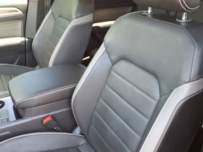 2023 Volkswagen Atlas Cross Sport 3.6L V6 SEL Premium R-Line