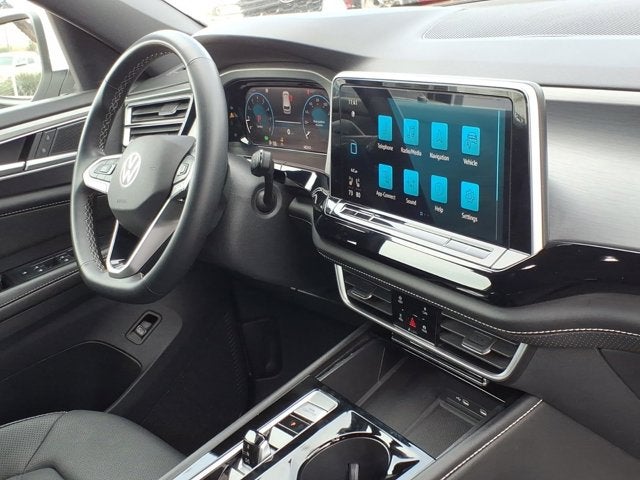 2024 Volkswagen Atlas Cross Sport 2.0T SE w/Technology