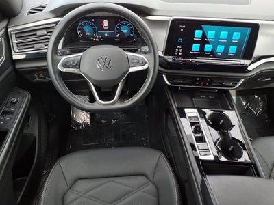 2024 Volkswagen Atlas Cross Sport 2.0T SE w/Technology