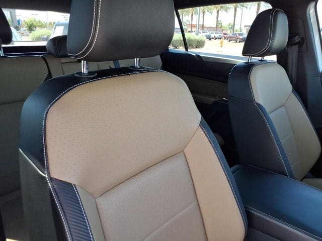 2022 Volkswagen Atlas Cross Sport 3.6L V6 SE w/Technology