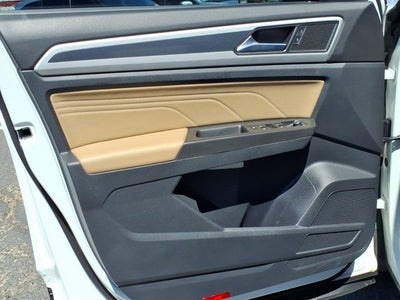 2022 Volkswagen Atlas Cross Sport 3.6L V6 SE w/Technology