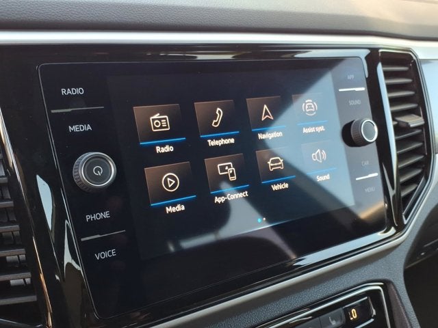 2022 Volkswagen Atlas Cross Sport 3.6L V6 SE w/Technology