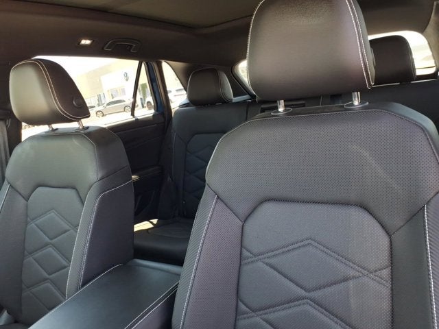 2025 Volkswagen Atlas Cross Sport 2.0T SE w/Technology