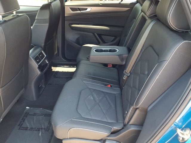 2025 Volkswagen Atlas Cross Sport 2.0T SE w/Technology