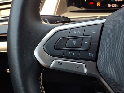 2025 Volkswagen Atlas Cross Sport 2.0T SE w/Technology