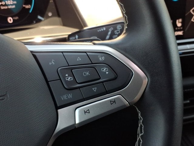 2025 Volkswagen Atlas Cross Sport 2.0T SE w/Technology