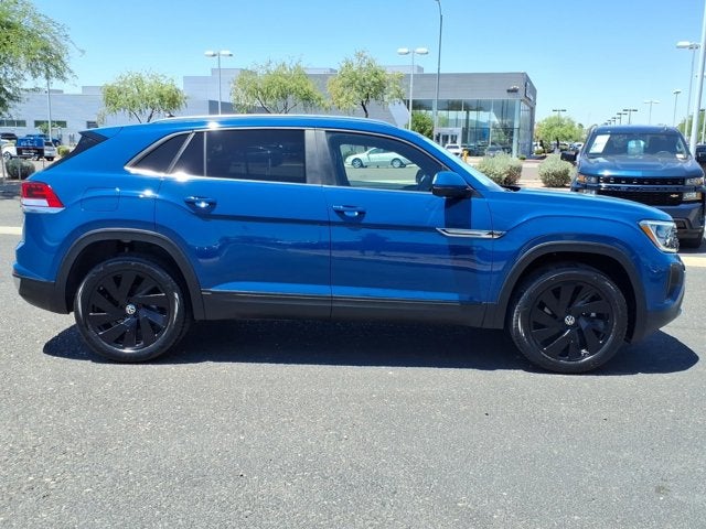 2025 Volkswagen Atlas Cross Sport 2.0T SE w/Technology