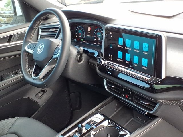 2024 Volkswagen Atlas Cross Sport 2.0T SE w/Technology