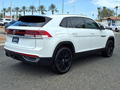2024 Volkswagen Atlas Cross Sport 2.0T SE w/Technology
