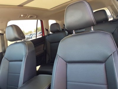 2022 Volkswagen Atlas 3.6L V6 SE w/Technology
