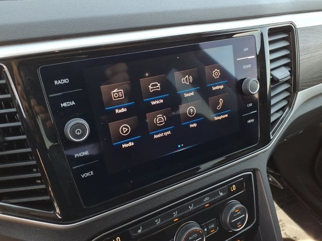 2022 Volkswagen Atlas 3.6L V6 SE w/Technology