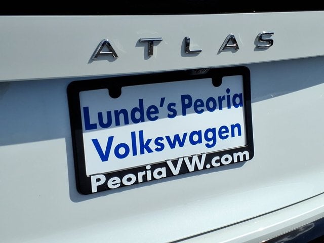 2027 Volkswagen Atlas SE w/Technology