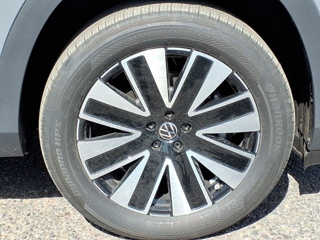 2027 Volkswagen Atlas SE w/Technology