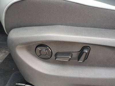 2027 Volkswagen Atlas SE w/Technology