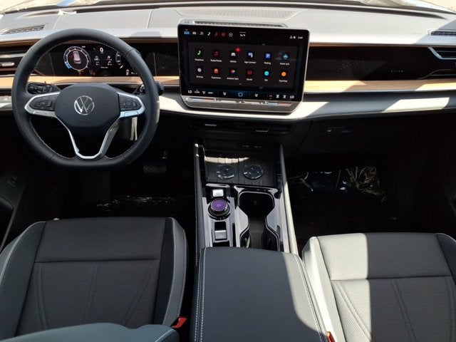 2027 Volkswagen Atlas SE w/Technology