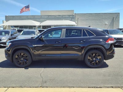 2026 Volkswagen Atlas Cross Sport 2.0T SE w/Technology