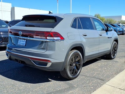 2026 Volkswagen Atlas Cross Sport 2.0T SE w/Technology