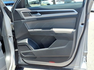 2023 Volkswagen Atlas 2.0T SE w/Technology