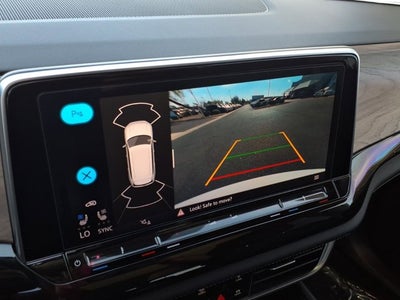 2025 Volkswagen Atlas 2.0T SE w/Technology