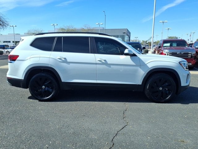 2025 Volkswagen Atlas 2.0T SE w/Technology