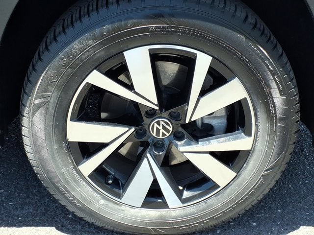 2023 Volkswagen Atlas Cross Sport 2.0T SE