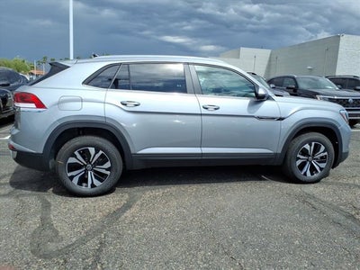 2026 Volkswagen Atlas Cross Sport 2.0T SE