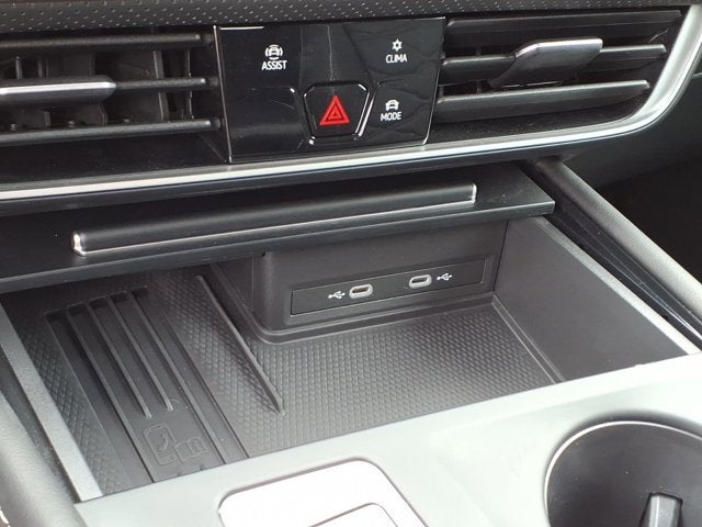 2025 Volkswagen Atlas Cross Sport 2.0T SE