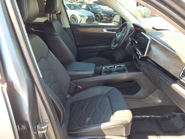 2024 Volkswagen Atlas 2.0T SE