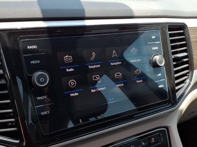 2023 Volkswagen Atlas 2.0T SE w/Technology