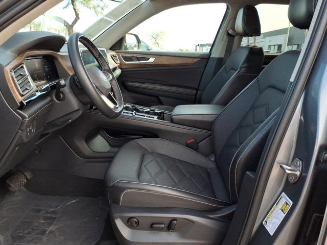 2024 Volkswagen Atlas 2.0T SE w/Technology