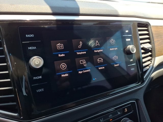 2023 Volkswagen Atlas 3.6L V6 SE w/Technology