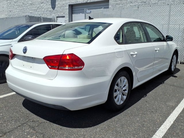 2013 Volkswagen Passat Wolfsburg Edition