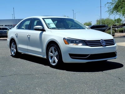 2013 Volkswagen Passat SE w/Sunroof