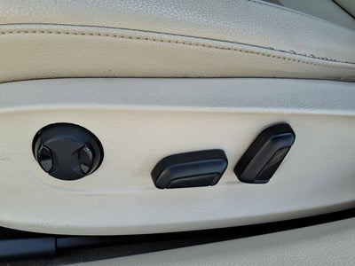 2013 Volkswagen Passat SE w/Sunroof