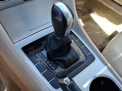 2013 Volkswagen Passat SE w/Sunroof