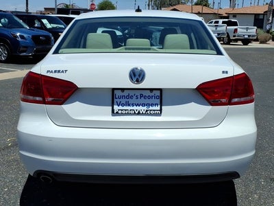 2013 Volkswagen Passat SE w/Sunroof