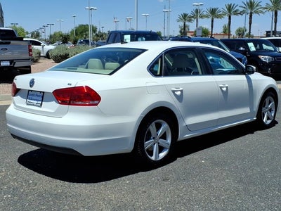 2013 Volkswagen Passat SE w/Sunroof