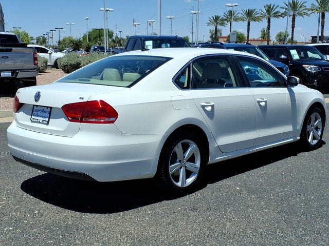 2013 Volkswagen Passat SE w/Sunroof