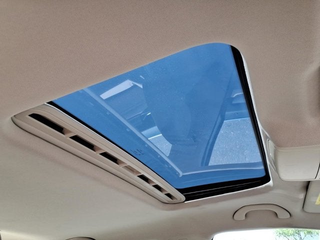 2013 Volkswagen Passat SE w/Sunroof