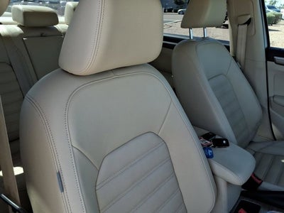 2017 Volkswagen Passat 1.8T SEL Premium