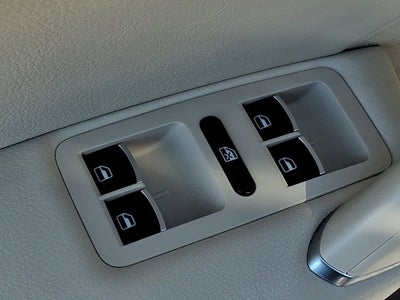 2017 Volkswagen Passat 1.8T SEL Premium