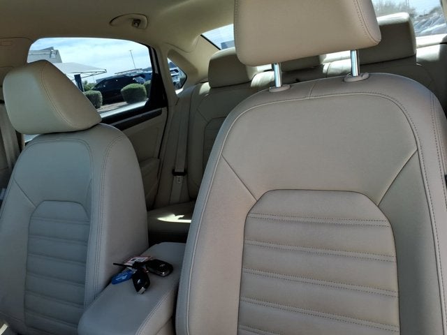 2017 Volkswagen Passat 1.8T SEL Premium