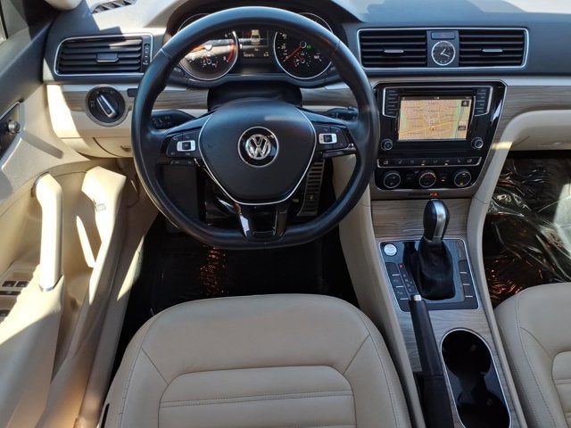 2017 Volkswagen Passat 1.8T SEL Premium