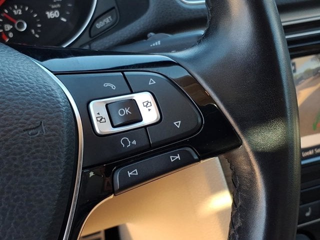 2017 Volkswagen Passat 1.8T SEL Premium