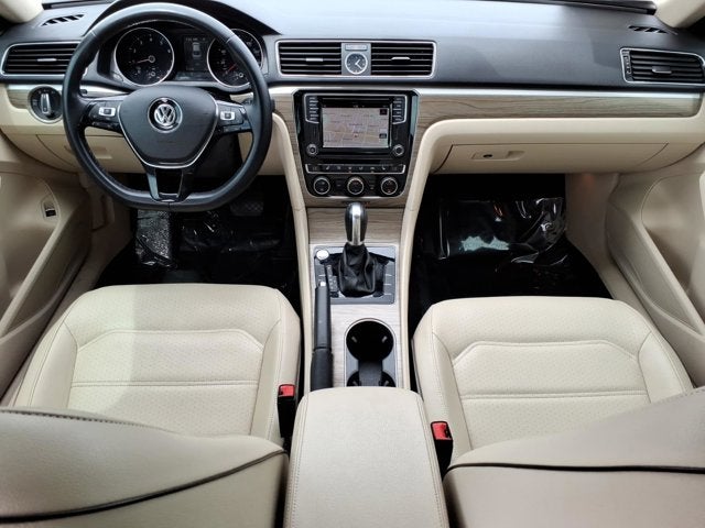 2017 Volkswagen Passat 1.8T SE w/Technology