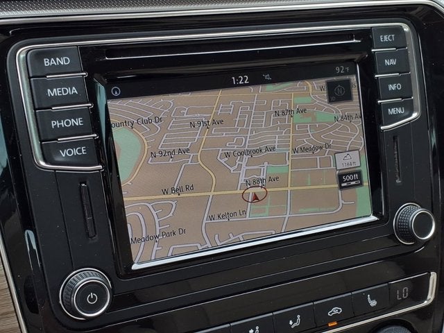 2017 Volkswagen Passat 1.8T SE w/Technology