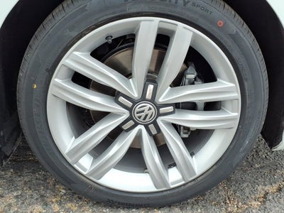 2017 Volkswagen Passat 1.8T SE w/Technology