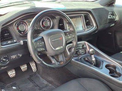 2016 Dodge Challenger R/T Shaker