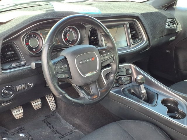 2016 Dodge Challenger R/T Shaker